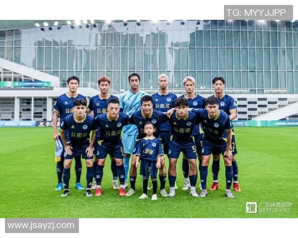 深圳足球队逆袭之路揭秘:从默默无闻到世界杯舞台的辉煌历程