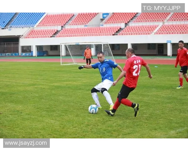 健身与足球的完美结合盘点那些身材健美的足球明星们